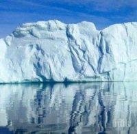 Българските антарктици спасиха кръста в ледени води