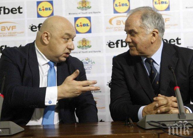 Министърът на спорта и Данчо Лазаров подкрепят националите 