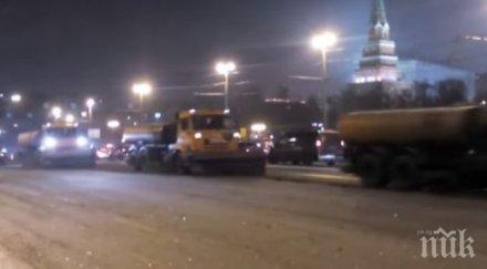 стотици снегорини плъзнаха москва видео