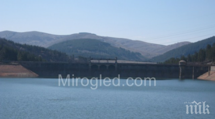 ремонтират язовир завала