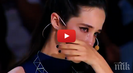 бездомен мъж опита късмета шоу таланти случи сцената описва думи