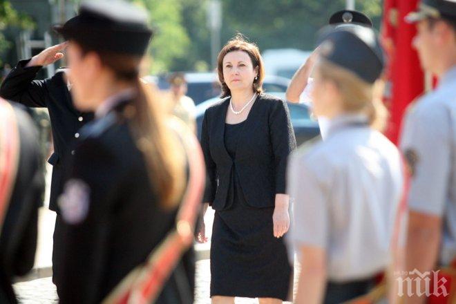 София е като Чикаго през 30-те. Бъчварова се скатава, вместо да хвърли оставка. Колко още показни убийства са нужни, за да си тръгне?