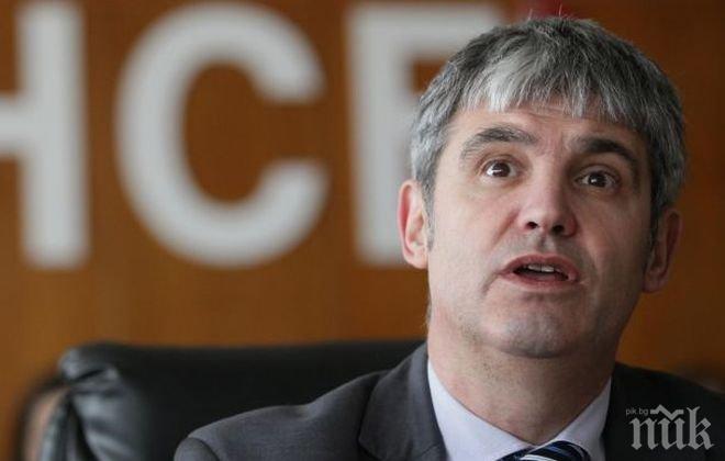 КНСБ: 2016 година е сериозно предизвикателство за средното образование
