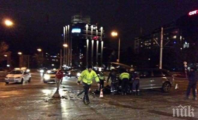 Катастрофиралият в София автобус, помел такси и джип и почти влязъл във вход на подлез 