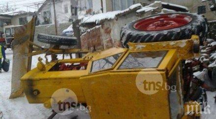 машини обработват пътищата търговище