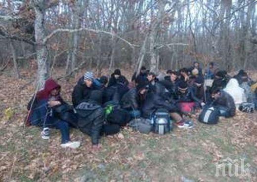 Тайланд ще помага на сирийските бежанци - праща им 200 хиляди долара 