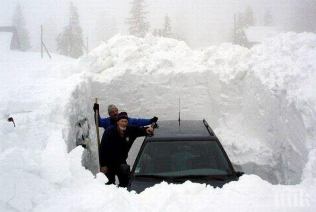 Борят задръстванията в Латвия със снежен билет за безплатен транспорт