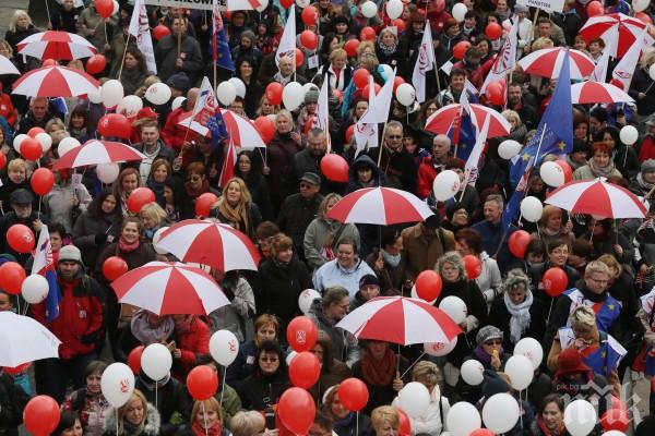 Варшава иска обяснение от Германия заради антиполски изказвания на германски политици