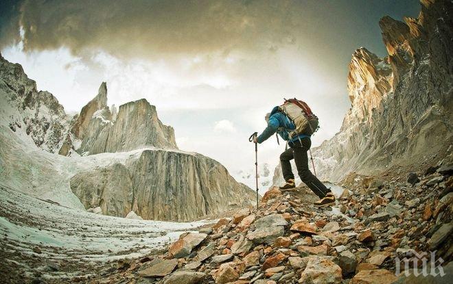 Късмет! В Нова Зеландия спасиха алпинист, подал сигнал до британската брегова охрана
