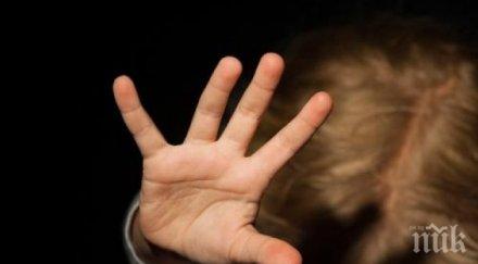 холандия изпраща души помощ гърция заради бежанците