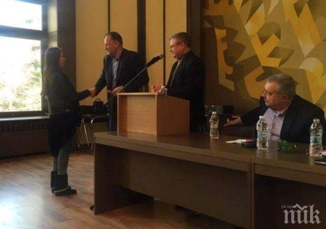 БСП-Ловеч прие 100 нови млади социалисти от началото на годината