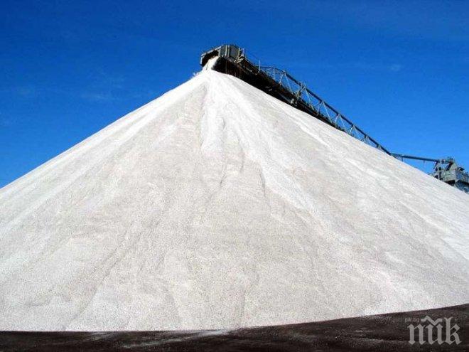 Лавина погълна 20 туристи в Сърбия