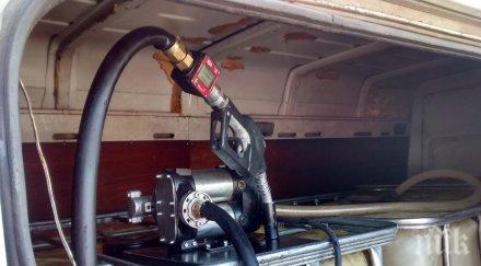 закопчаха двама перничани крали гориво