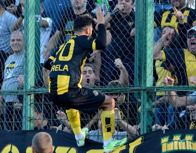 Ботев (Пловдив) разкара още двама