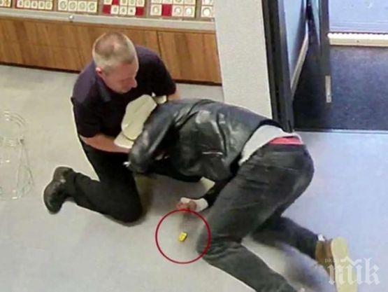 Бивш играч на Шалке открадна златно кюлче, майка му го върна