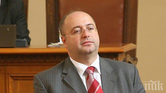 Четин Казак: Стабилност в кабинета в момента не съществува
