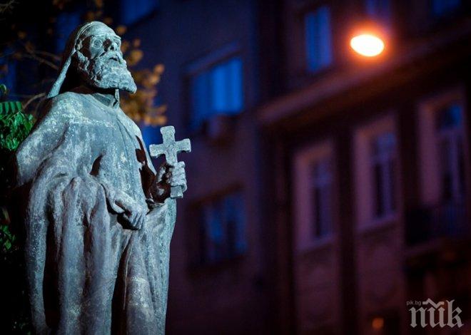 СЕНЗАЦИЯ В ПИК! Българският Индиана Джоунс открива гроба на патриарх Евтимий!