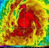 Ураганът „Алекс“ достигна Азорските острови