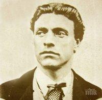 Излагат църковните одежди на Левски за поклонение в столичен храм