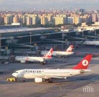 Истанбул отмени 355 полета заради очаквания снеговалеж
