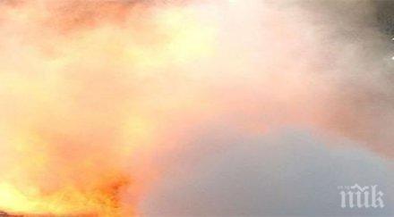 пътнически кораб горя нова зеландия