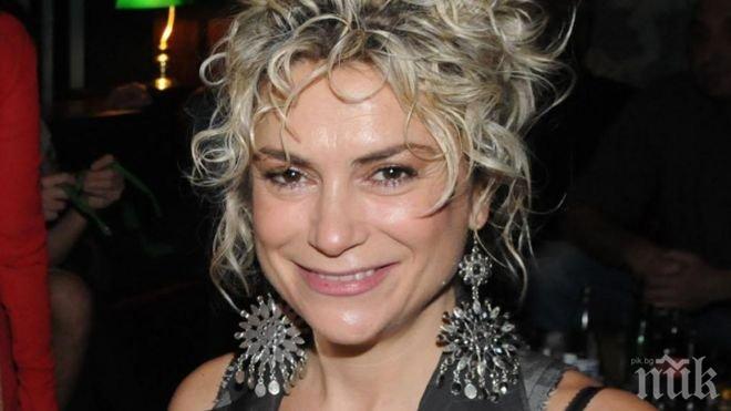 УЖАС! Кремена Халваджиян си сряза ръката