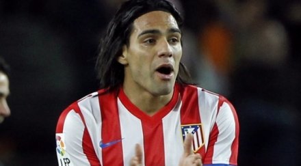 манчестър сити купува фалкао йоветич лятото