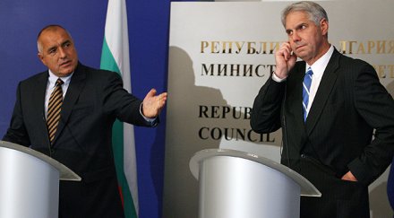 шефът сикрет сървис сдава поста