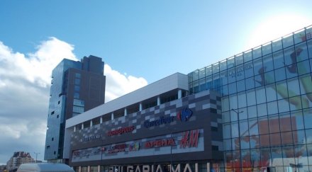 eвакуираха хиляди мол българия после приканиха върнат