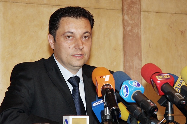 Яне Янев: Зад твърденията за агент Буда стои Румен Петков