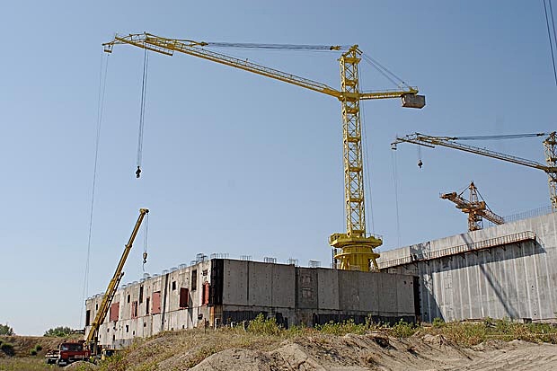 Шеф по царско време поиска АЕЦ Белене