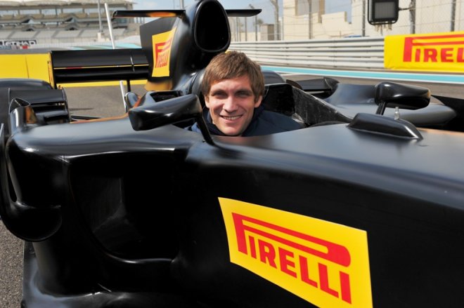 Виталий Петров пропуска сезона във Формула 1