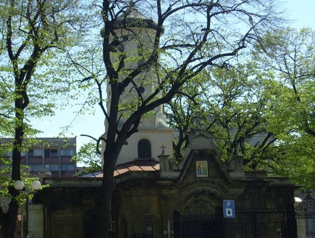 Tълпа в Русе да пипне чудотворна икона