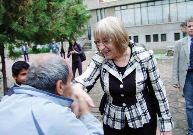 Цецка и Деска режат лента в Плевен