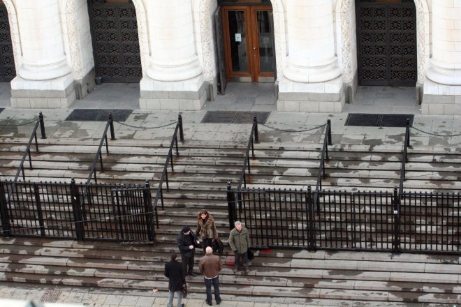 Kилърът на Баретата маскиран като клошар