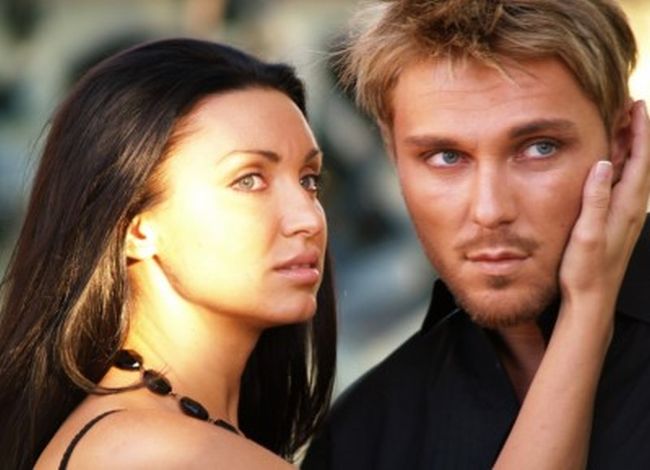 Каризма се събраха отново, оцеляват заедно