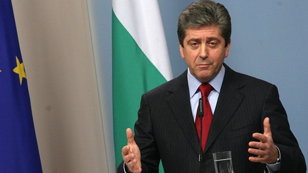 Първанов пред ПИК: С лъжите за мен и Алексей Петров Цветанов отвлича вниманието от истинските проблеми