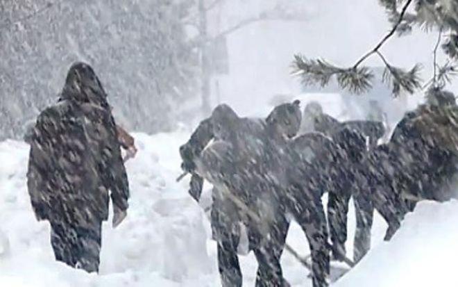 Снежните преспи в Силистренско достигат 2 метра