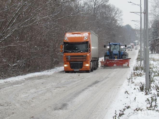 ПИК TV: Отвориха пътя Русе-Разград за автомобили, камионите чакат