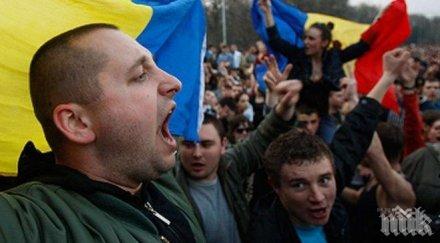 десетки журналисти остават блокирани парламента молдова