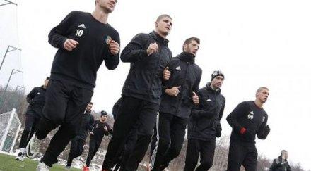 литекс обяви контроли топ отбори оранжевите заминават лагер марбея