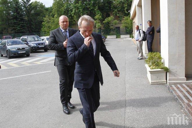 Гриша Ганчев напусна Изпълкома на БФС, не се спря пред медиите
