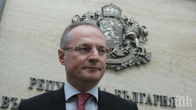 Шефът на „Сиела” увърта за срещите с Лозан Панов