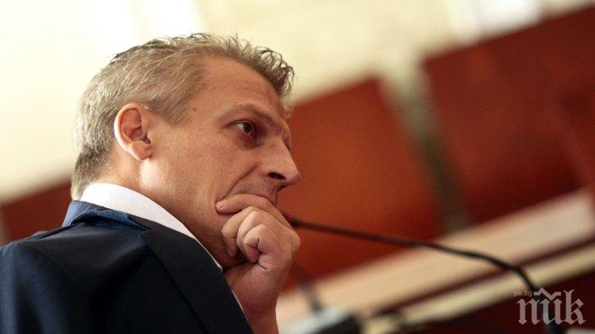 Москов категоричен: Няма никакъв скандал и проблем относно ваксините (обновена)