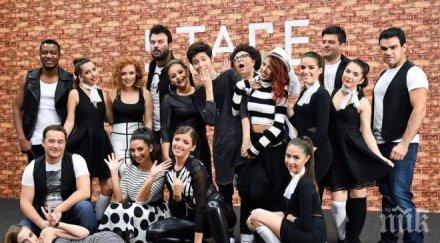 повярвате звезди фактор забиха вижте новата светска двойка снимки