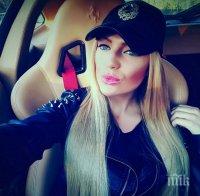 Ученическата любов на Фики Стораро влиза в битката за „Мис Плеймейт“ (снимки)