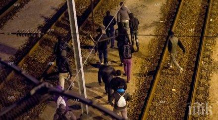 заради бежанците искат войска френския град кале