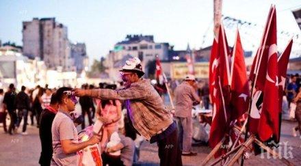 журналисти протестираха затвора истанбул