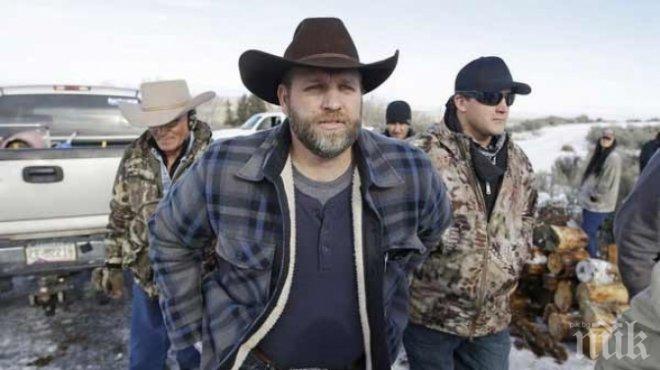 Водачът на въоръжените фермери ги призова да си тръгнат 