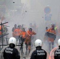 Петима души са ранени при сблъсъци в атинския квартал „Монастираки“